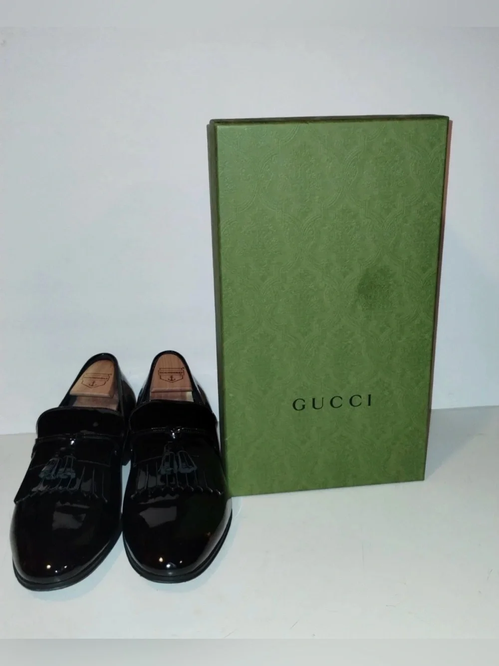 Authentic Men's Gucci Black Patent Leather Tassel Loafers 714681 Size 12.